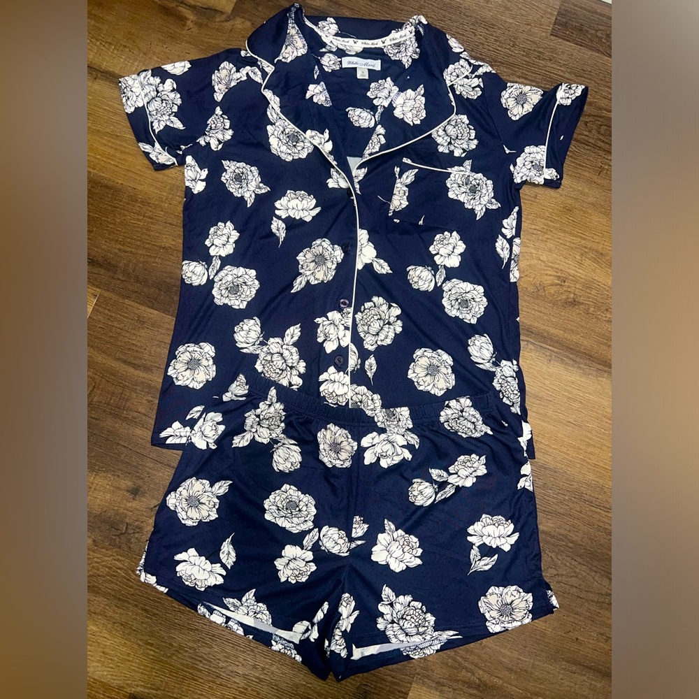 White Mark Floral Navy & White Pajama Set